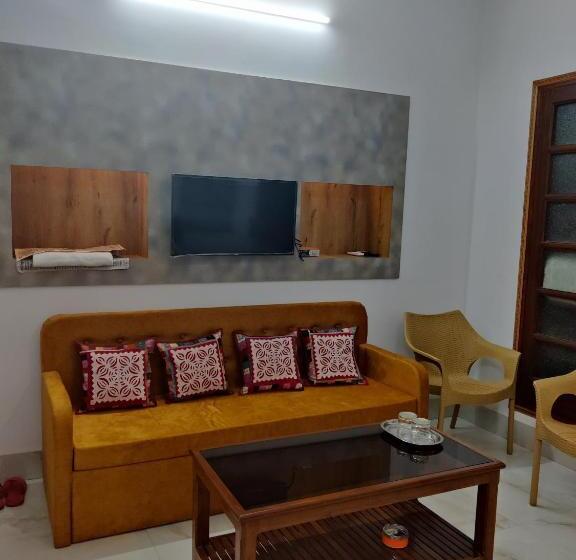 غرفة ديلوكس, Swagatam