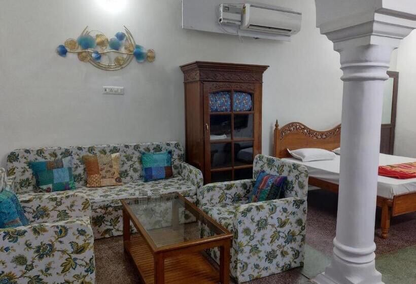 غرفة ديلوكس, Swagatam