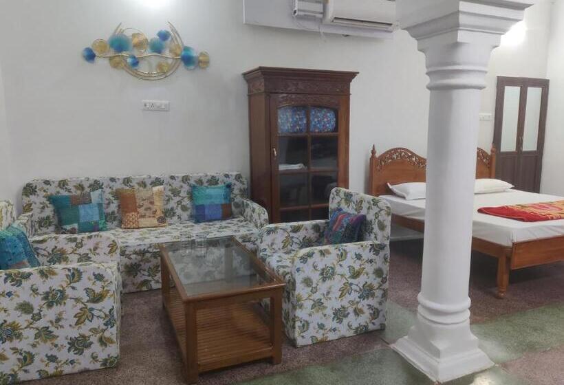 غرفة ديلوكس, Swagatam