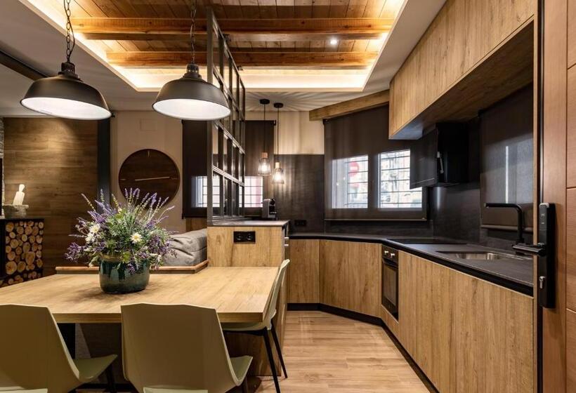 דירת חדר בקומת קרקע, Cerdanya Mountain Residences