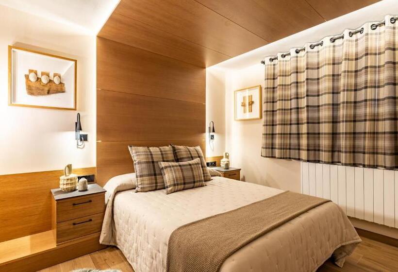 דירת חדר בקומת קרקע, Cerdanya Mountain Residences