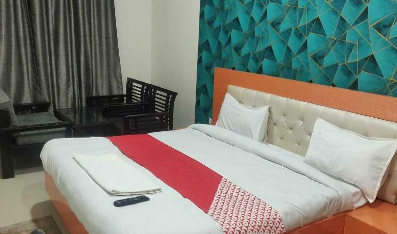 三人经典房间, Oyo 89156 Living Point