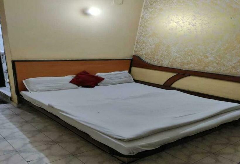 غرفة كلاسيكية ثلاثية, O Travel Inn