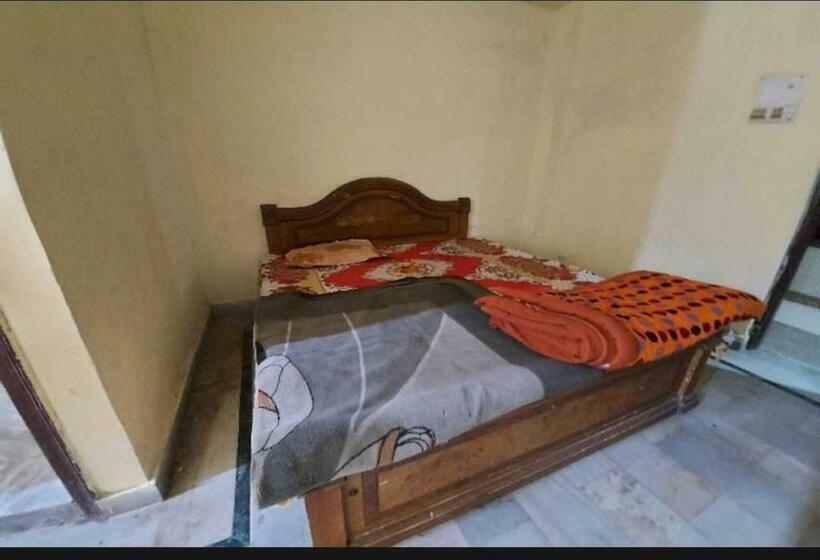 غرفة كلاسيكية ثلاثية, O Travel Inn