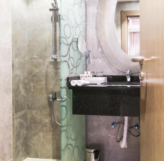 جناح عائلي, Safwat Alkhobar