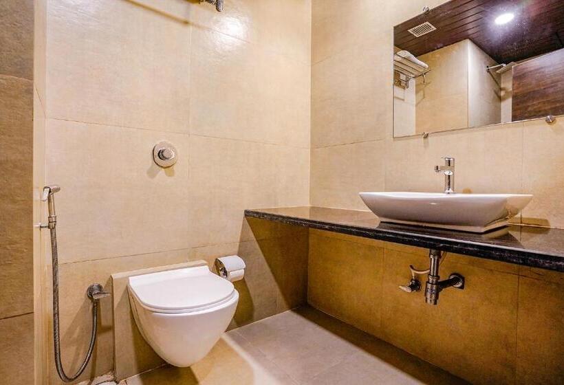 디럭스 룸, Fabhotel Vertigo Suites Nr Bkc