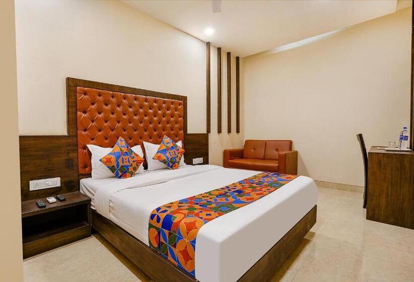 디럭스 룸, Fabhotel Vertigo Suites Nr Bkc