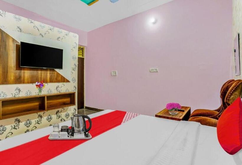 Pokój Trzyosobowy Klasyczny, Flagship K D Guest House