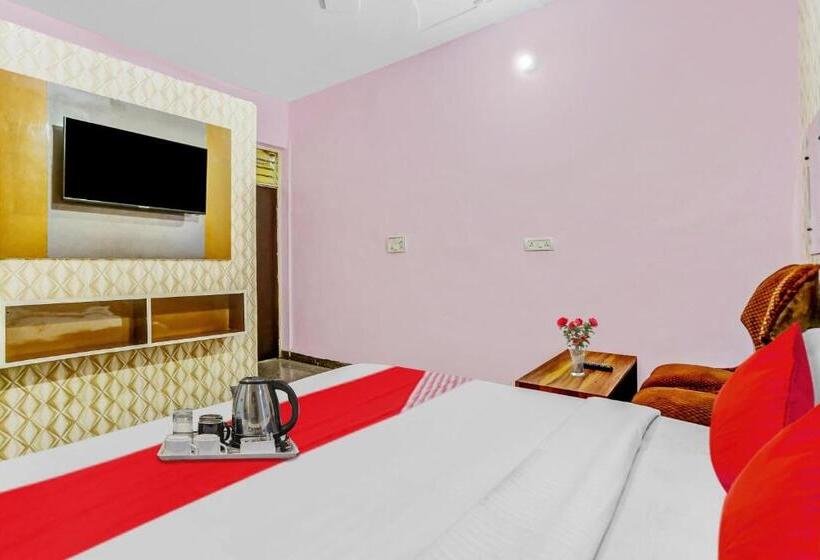 Pokój Trzyosobowy Klasyczny, Flagship K D Guest House