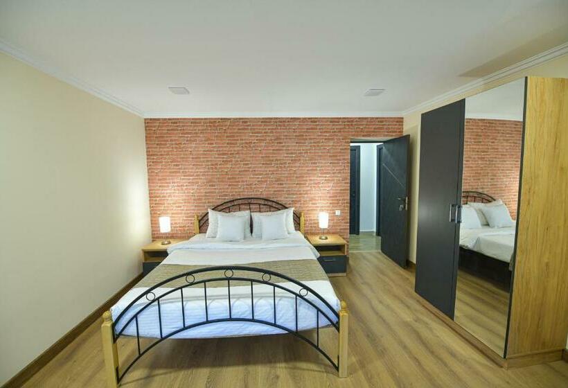 スタンダードルーム, Madin Eco