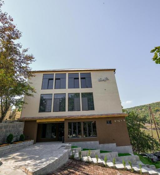 ファミリールーム, Madin Eco