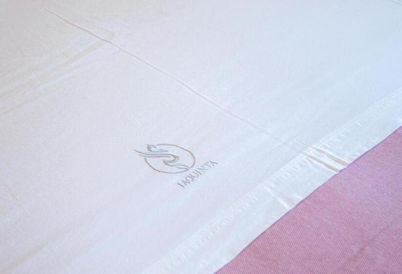 オーシャンビュースタンダードルームバルコニー付き, Palazzo Iaquinta   Rooms, Restaurant & Wellness