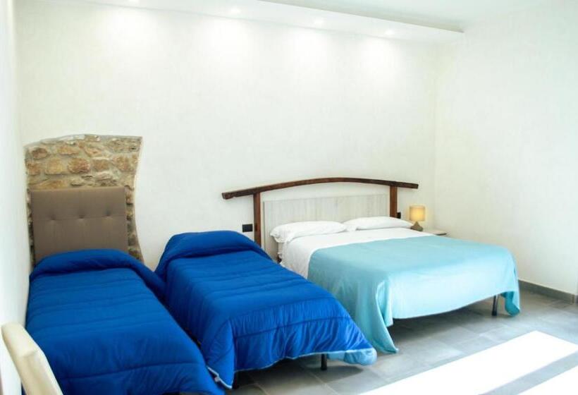 バルコニー付スタンダード４ベッドルーム, Palazzo Iaquinta   Rooms, Restaurant & Wellness