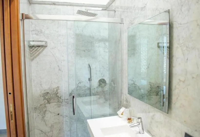 スタンダードルーム, Palazzo Iaquinta Rooms, Restaurant & Wellness