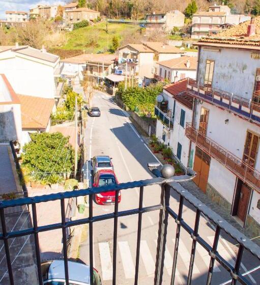 バルコニー付きスタンダードルーム, Palazzo Iaquinta   Rooms, Restaurant & Wellness