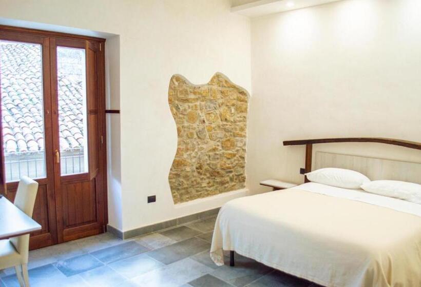 スタンダードルーム, Palazzo Iaquinta   Rooms, Restaurant & Wellness