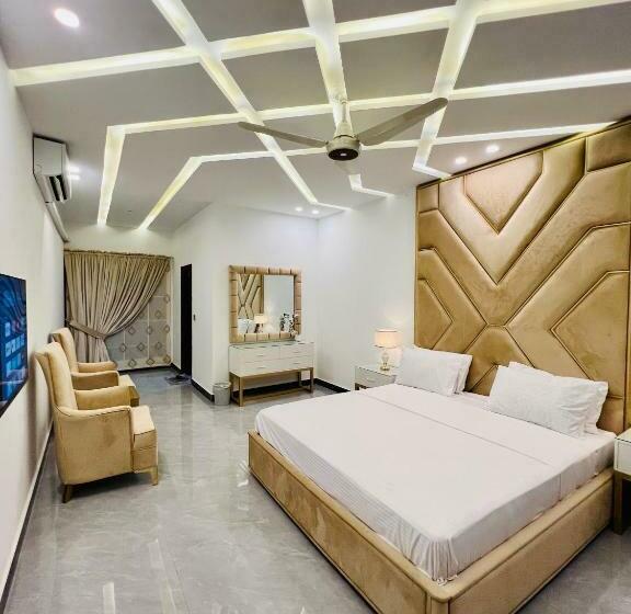 اتاق لوکس با تخت بزرگ, The Gateway Islamabad