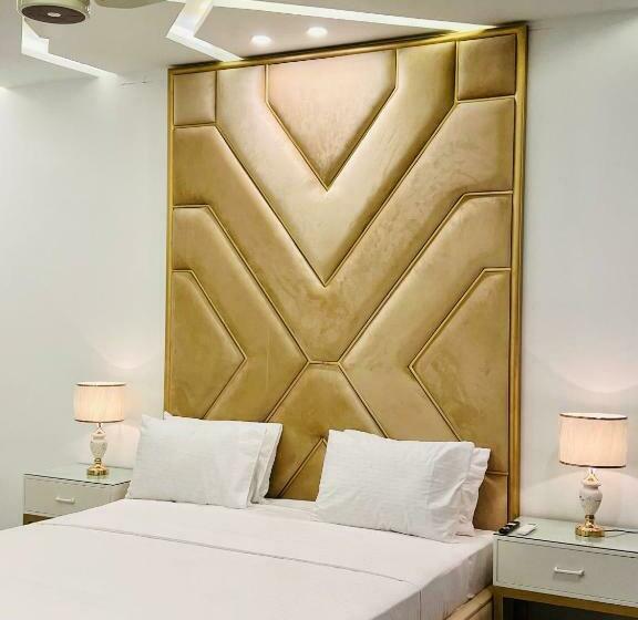 اتاق لوکس با تخت بزرگ, The Gateway Islamabad