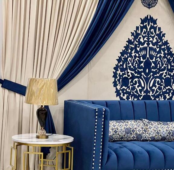 اتاق لوکس با تخت بزرگ, The Gateway Islamabad