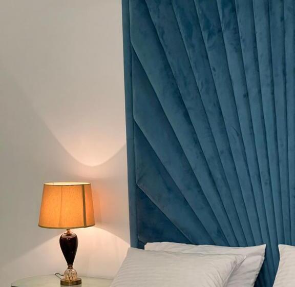 Deluxe Suite King Bed, The Gateway Islamabad