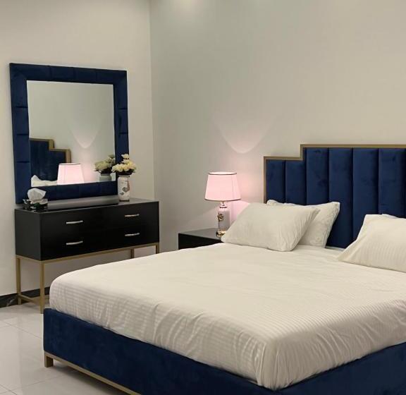 Deluxe Suite King Bed, The Gateway Islamabad