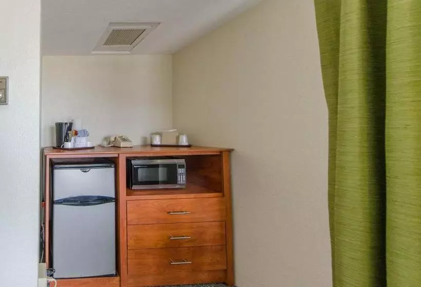 Standard-huone King-vuode, Attache Motel