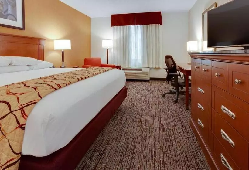キングサイズベッドのデラックスルーム, Drury Inn & Suites St. Louis Forest Park