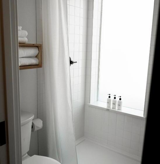 חדר סטנדרט, Loge Leavenworth Downtown