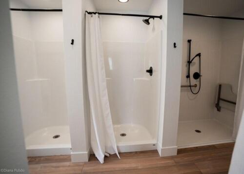 חדר סטנדרט עם מיטת קווין, Loge Leavenworth Downtown