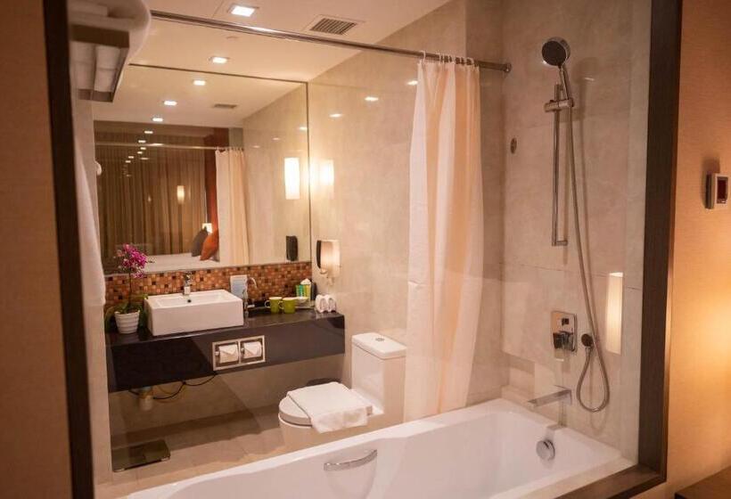 اتاق لوکس با تخت بزرگ, Park Avenue Changi