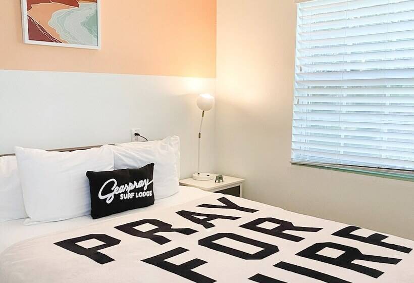 إستوديو قياسى, Seaspray Surf Lodge