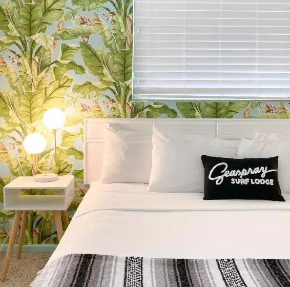 スイート, Seaspray Surf Lodge