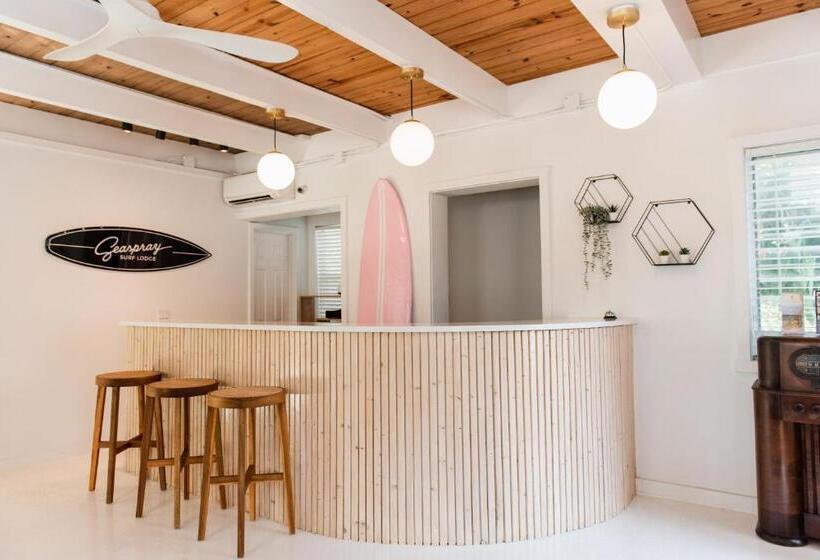 Люкс, Seaspray Surf Lodge