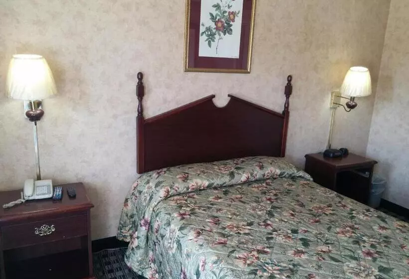 キングサイズベッドのスタンダードルーム, Stonebrook Inn