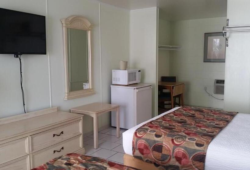 1階のスタンダードルーム, Vancouver Motel