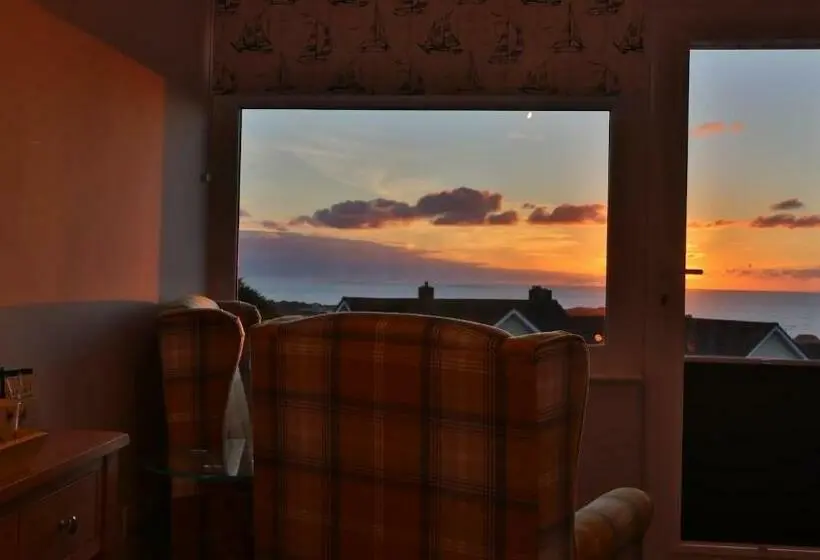 スタンダードルーム, Sirens Sunset Peaceful Retreat With Stunning Sea Views, 5 Minutes From Porth Beach