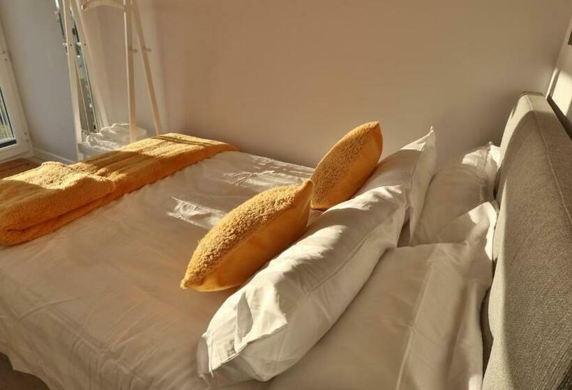 Номер Стандарт, Sirens Sunset Peaceful Retreat With Stunning Sea Views, 5 Minutes From Porth Beach