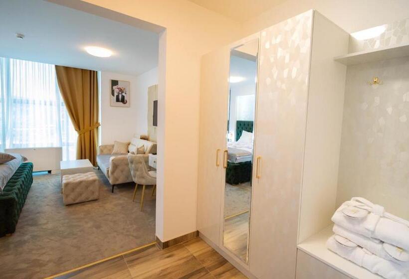 استودیو خانوادگی, Ideal Deluxe