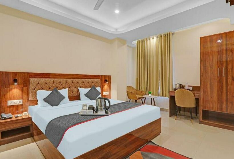 Трехместный Номер Классика, Super Townhouse H G Near Gautam Buddha Park