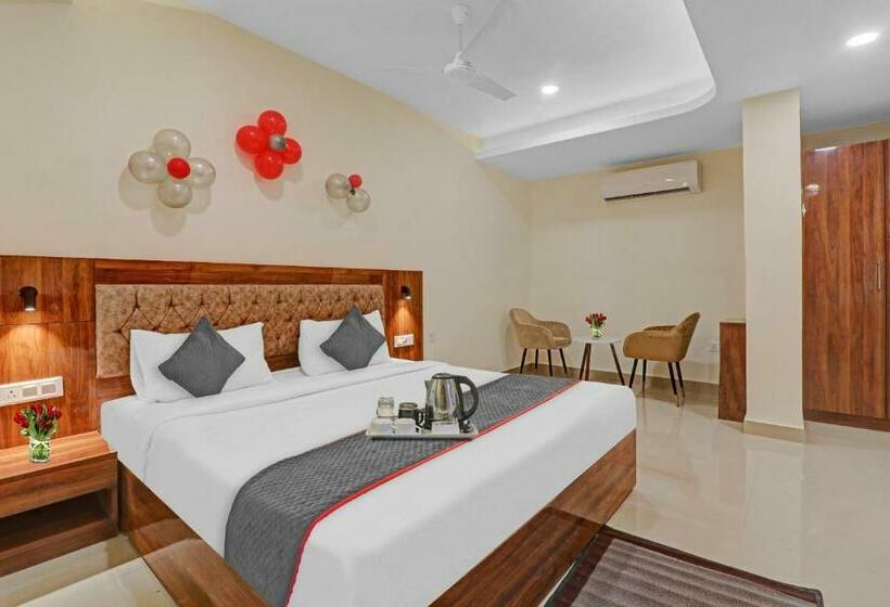 Classic 3 Pers. Værelse, Super Townhouse H G Near Gautam Buddha Park