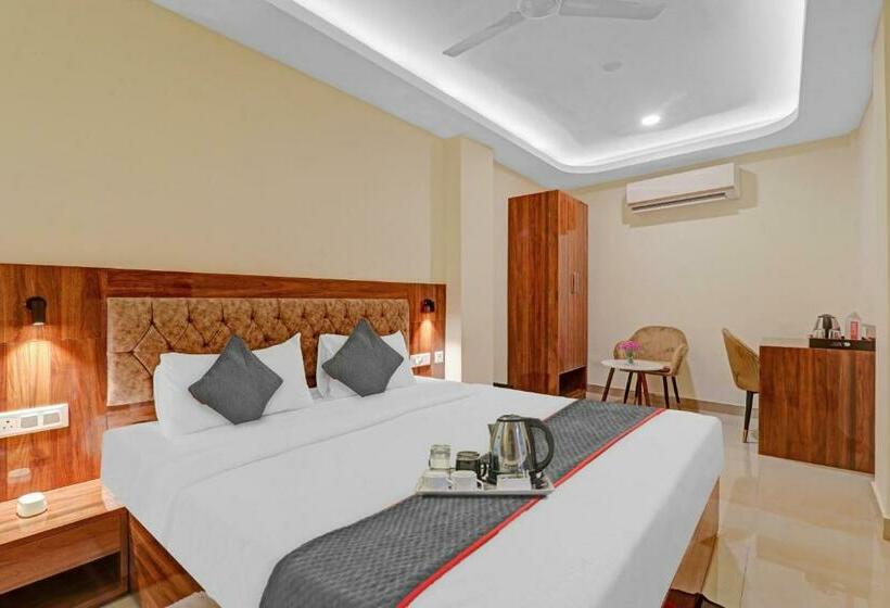 Трехместный Номер Классика, Super Townhouse H G Near Gautam Buddha Park