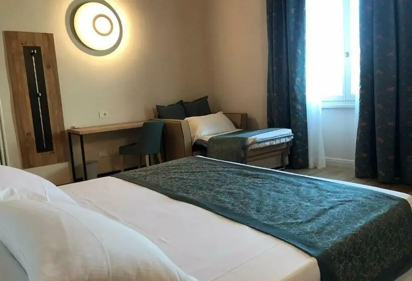 デラックストリプルルーム, Cà Uberti Palace