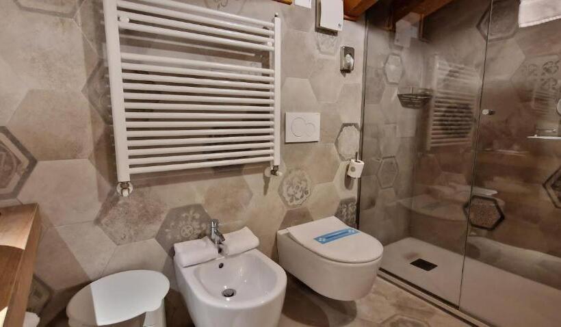 غرفة سوبيريور, Cà Uberti Palace