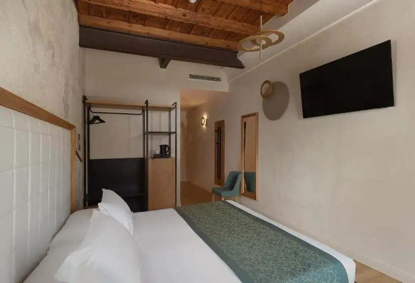 シティビューのデラックスルーム, Cà Uberti Palace