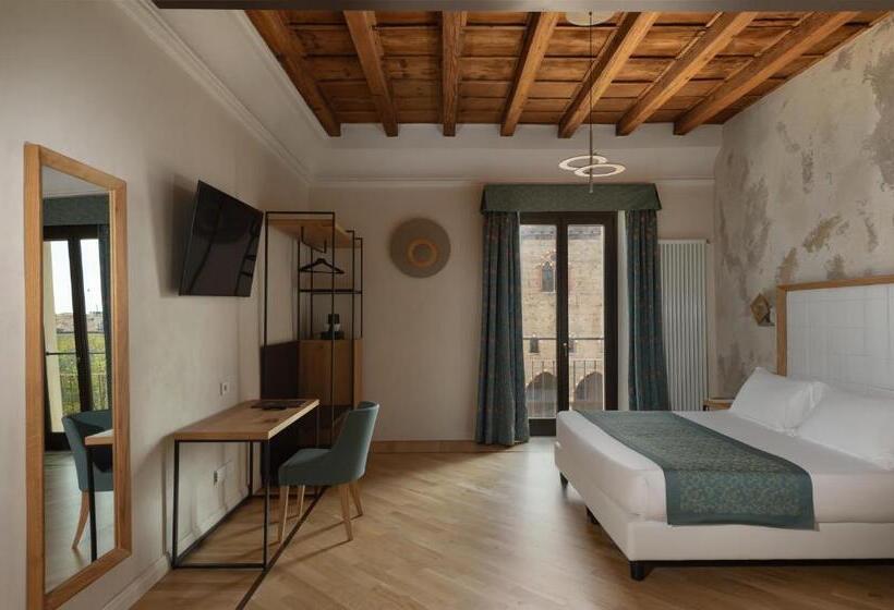 غرفة ديلوكس ثلاثية, Cà Uberti Palace