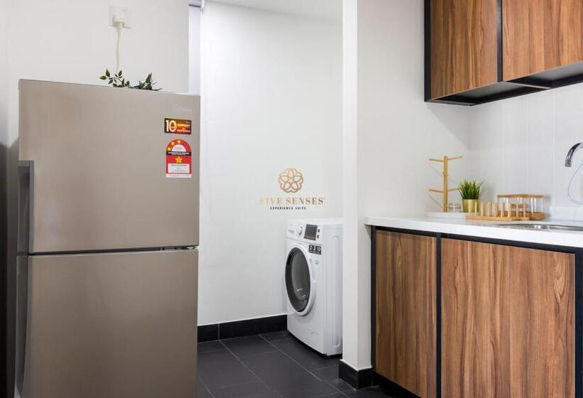 3 Bedroom Suite, Una Serviced Apartment, Sunway Velocity Kuala Lumpur