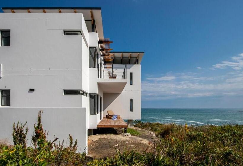 キングサイズベッドのスタンダードルーム, Ontherocksbb Solar Powered Guesthouse And Ocean Lodge