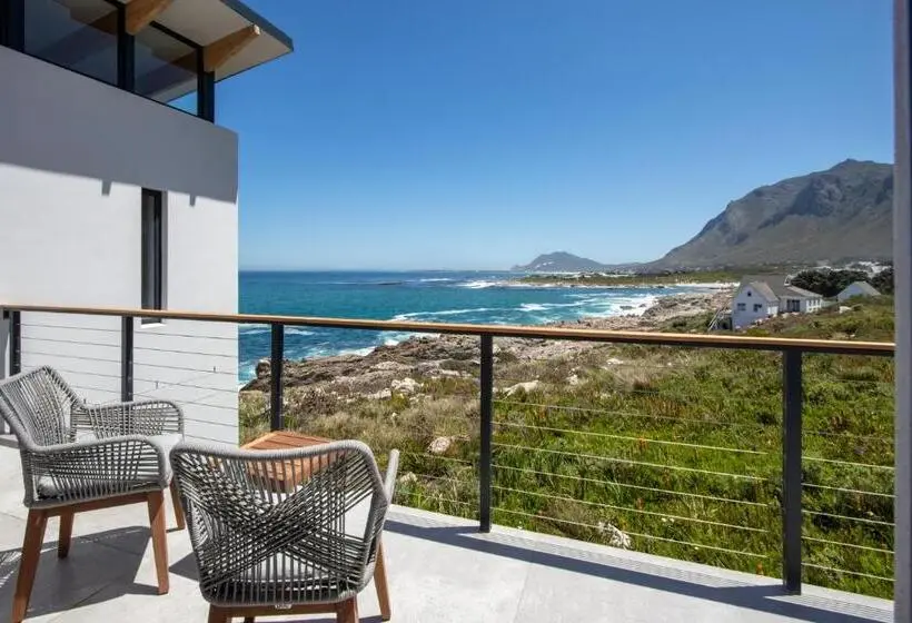 キングサイズベッドのスタンダードルーム, Ontherocksbb Solar Powered Guesthouse And Ocean Lodge