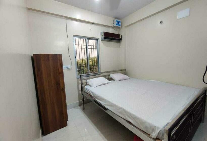 חדר קלאסי לשלושה, Oyo 93190 The Pine & Dine