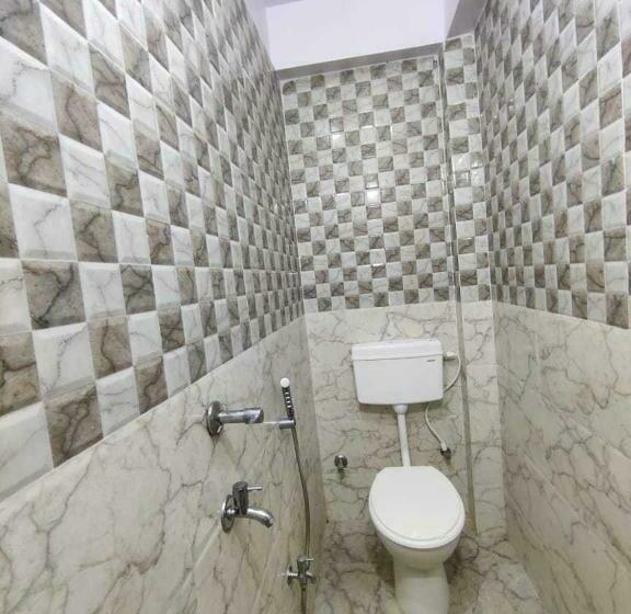 חדר קלאסי לשלושה, Oyo 93190 The Pine & Dine